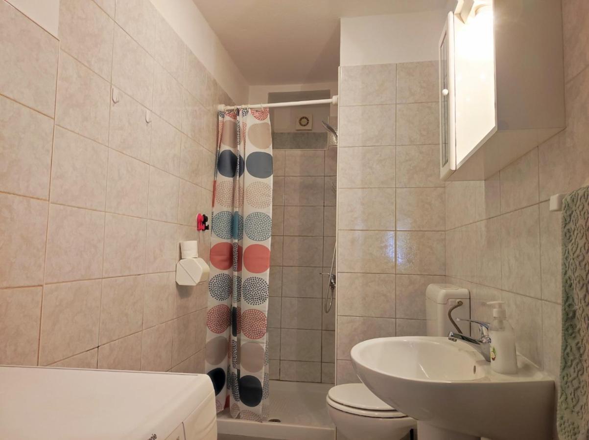 Apartment Rose Krk Town Extérieur photo
