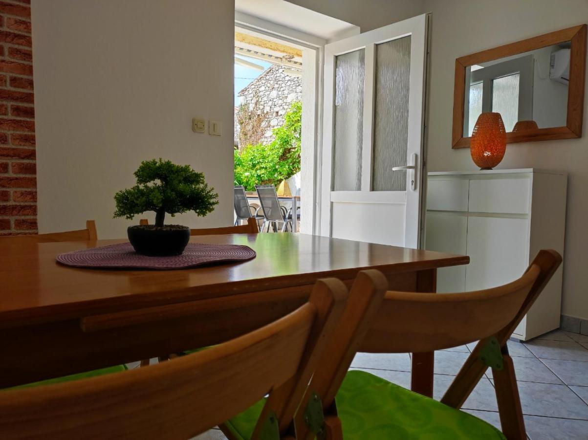 Apartment Rose Krk Town Extérieur photo