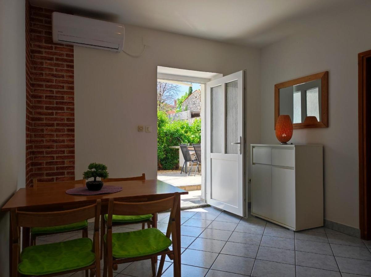 Apartment Rose Krk Town Extérieur photo