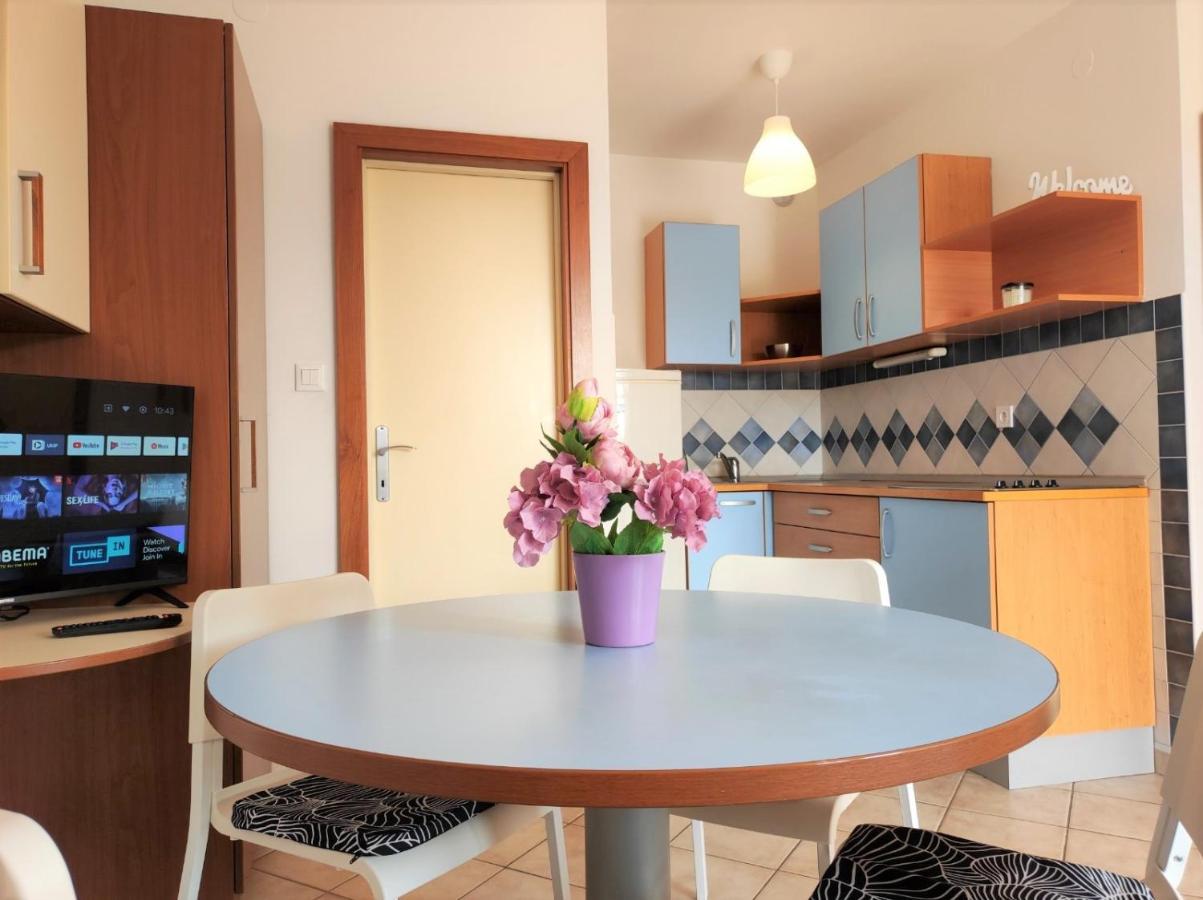Apartment Rose Krk Town Extérieur photo
