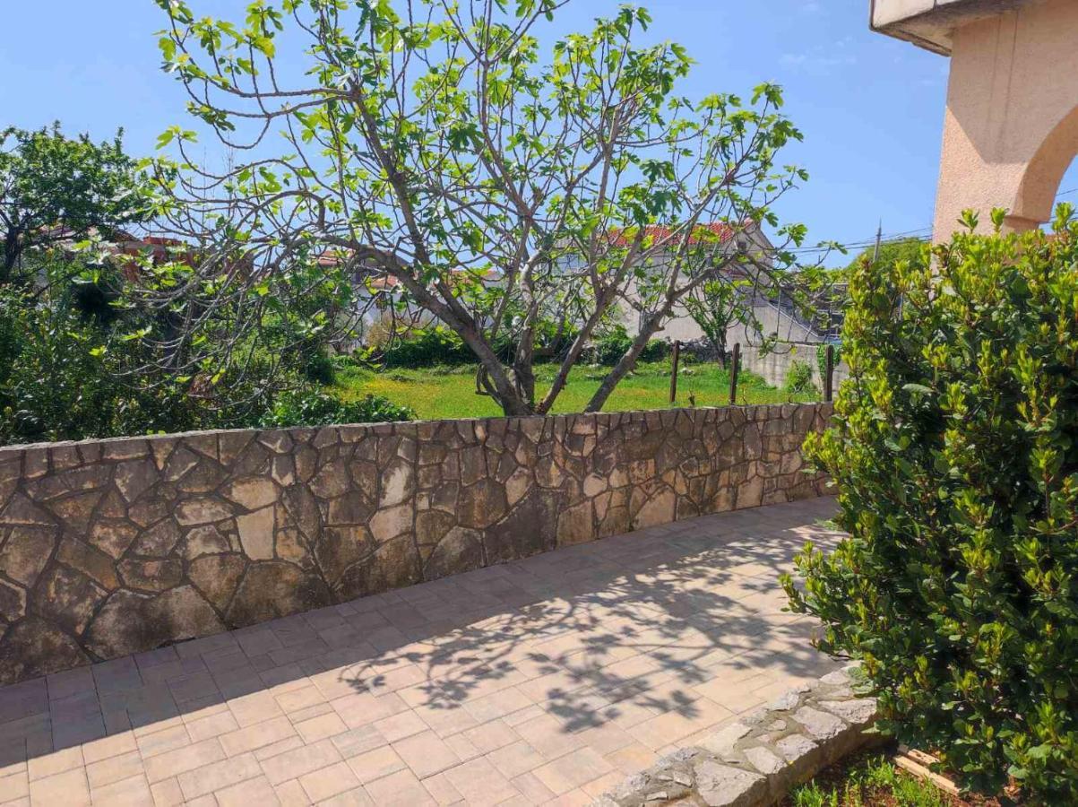 Apartment Rose Krk Town Extérieur photo